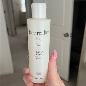 Face Reality Sal-C Toner